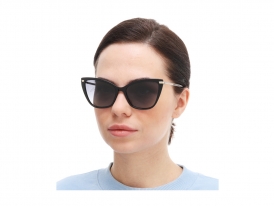 Carolina Herrera 0262-S 807 на женском лице