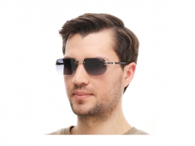 Carrera 1070-S RHL на мужском лице