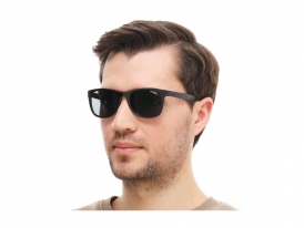 Carrera 8054-S 807 на мужском лице