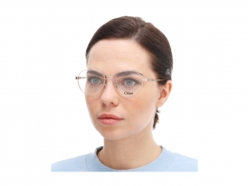 Chloe 0275OA 003 на женском лице