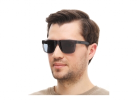 Hugo Boss 1647-S R6S на мужском лице