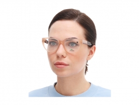 Lacoste 2906 681 на женском лице