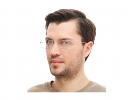 Porsche Design 8750 B на мужском лице