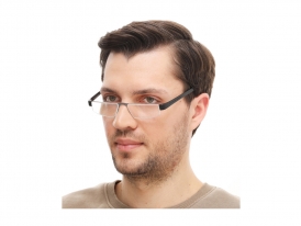 Porsche Design 8814 A на мужском лице