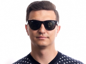 Wayfarer 2140 902 на мужском лице