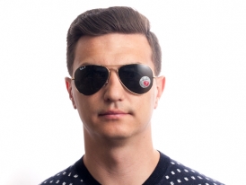 Aviator 3025 001/58 на мужском лице