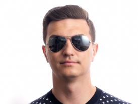 Aviator 3025 W3277 на мужском лице