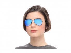 Aviator RB 3025 002/4O на женском лице