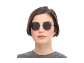 Silhouette 8720 9240 Accent Shades на женском лице