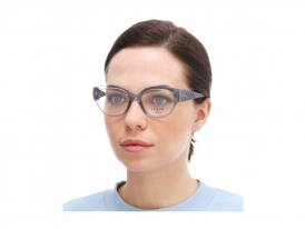 Vogue 5482 2863 на женском лице